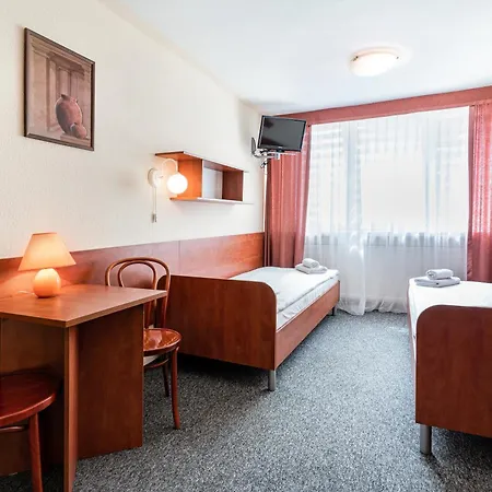 Alf 2* Krakow
