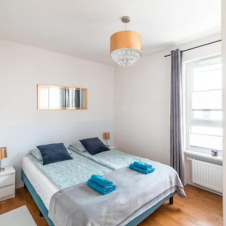Apartment Chmielna Gold