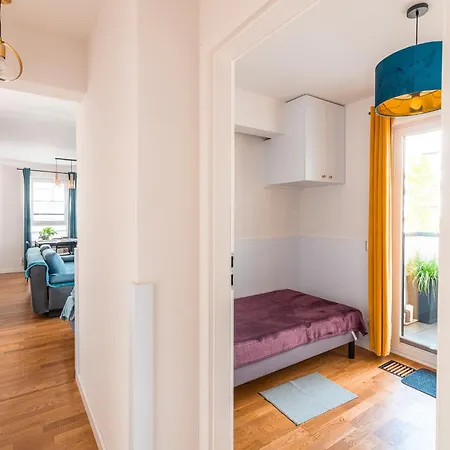 Apartment Chmielna Gold *