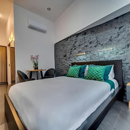 Aparthotel Komorowski Luxury Guest 4*