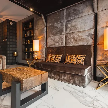 Art Boutique - Center 4* Kraków