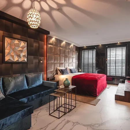 Art Boutique - Center 4* Kraków
