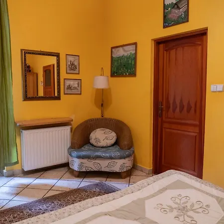Bed & Breakfast Kolory 3*