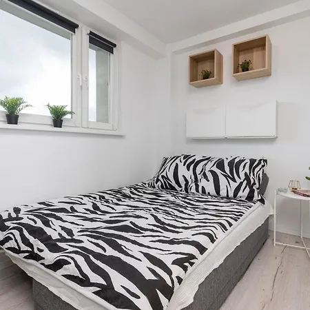 Apartment Czarnowiejska Mini *