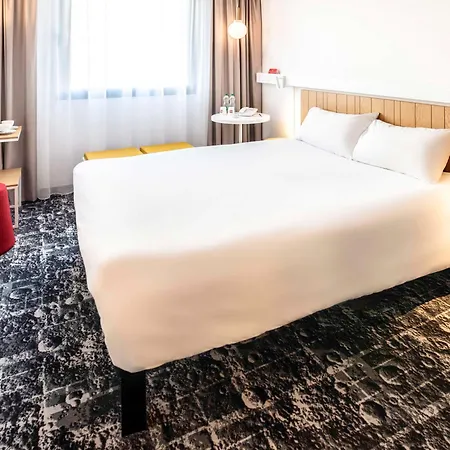 Ibis Centrum 3*