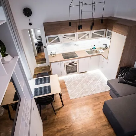 Apartamento Old Railway Station View Lubicz Wawelofts Cracovia