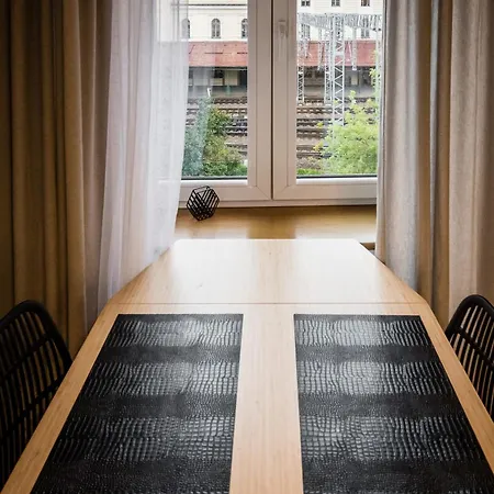 Apartamento Old Railway Station View Lubicz Wawelofts Cracovia