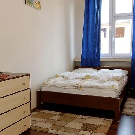 Apartment P&j Sw. Krzyza *