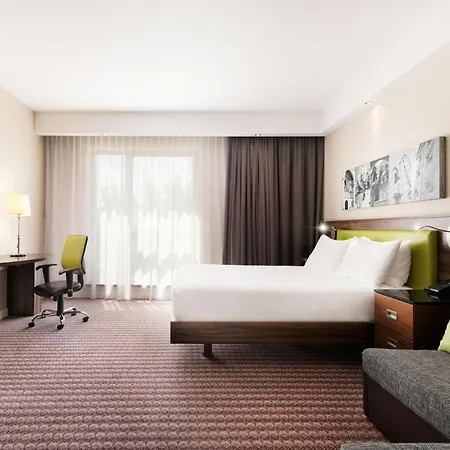 Hampton By Hilton Krasków