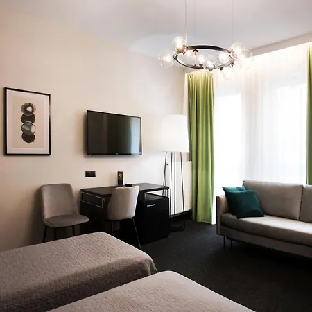 Atrium Otel
