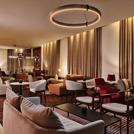 Radisson Blu Otel 5*