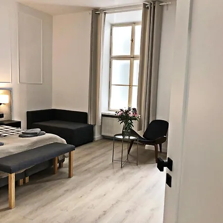 Anny 5 * Krakow
