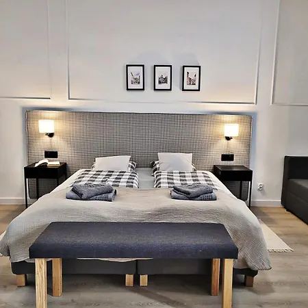 Anny 5 * Krakow