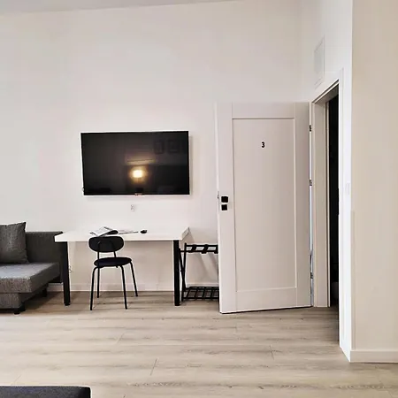 Aparthotel Anny 5