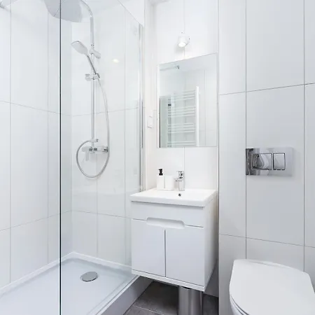 Apartment With Balcony - Paulinska 8 Street