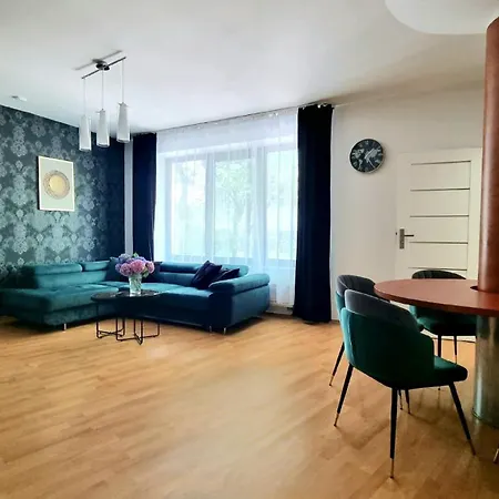 Nook Nook Kazimierza Wielkiego 104