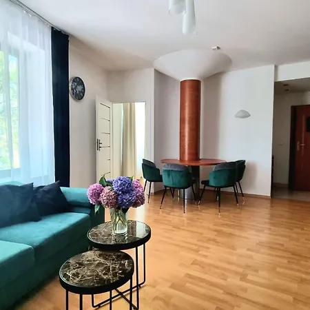 Nook Nook Kazimierza Wielkiego 104 * Kraków