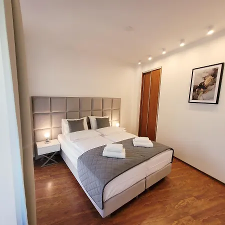 Nook Nook Kazimierza Wielkiego 104 * Kraków