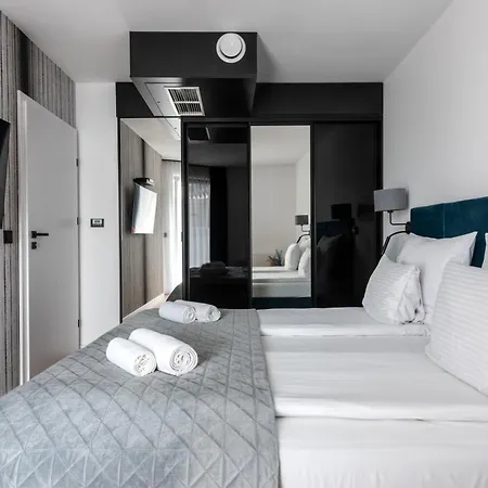 Апартаменты Inpoint Spacious Near Main Square & Kazimierz District