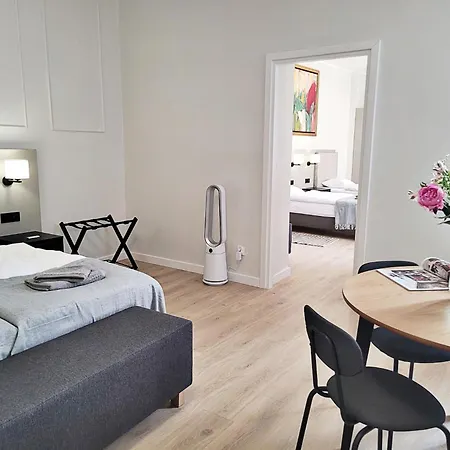 Anny 5 Aparthotel