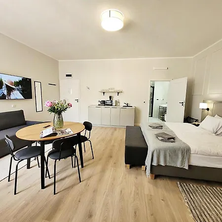 Anny 5 * Krakow