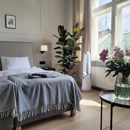 Anny 5 Aparthotel