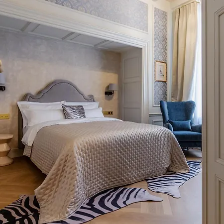 Unicus Palace Old Town - Destigo Hotel