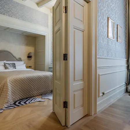 Unicus Palace Old Town - Destigo Krakow