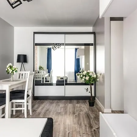 Apartament Elegance 2 Pokoje, Balkon, Srodmiescie Apartment *