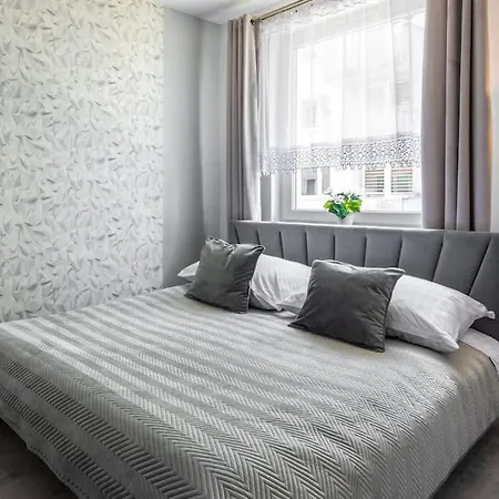 Apartament Elegance 2 Pokoje, Balkon, Srodmiescie