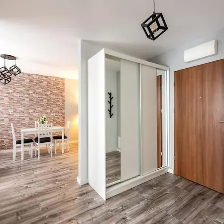 Apartament Elegance 2 Pokoje, Balkon, Srodmiescie