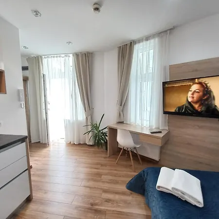 Old Town Apartmens - B33 Apartament *
