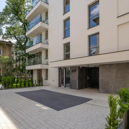 Klimatyzowane W Centrum Krakowa Z Parkingiem I Biurkiem By Renters Prestige * Krakow