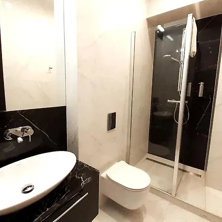 Luxury - Rakowicka 6 Krakow