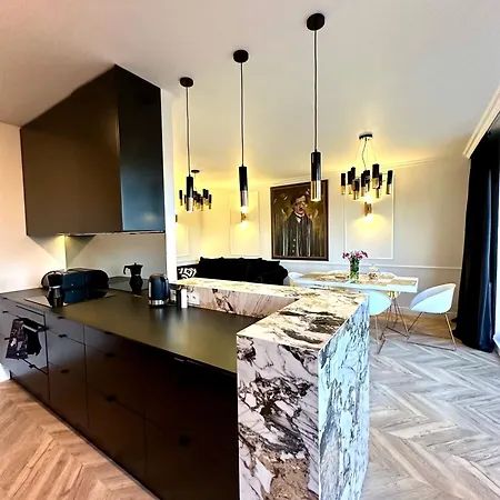 Mozarta Sky Terrace Vip 2-bed Apartment Krakow