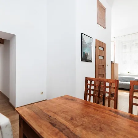 Apartment Charming Near The Main Market Square - By Upstairs *