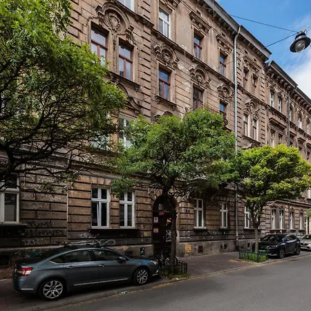 Apartment Charming Near The Main Market Square - By Upstairs