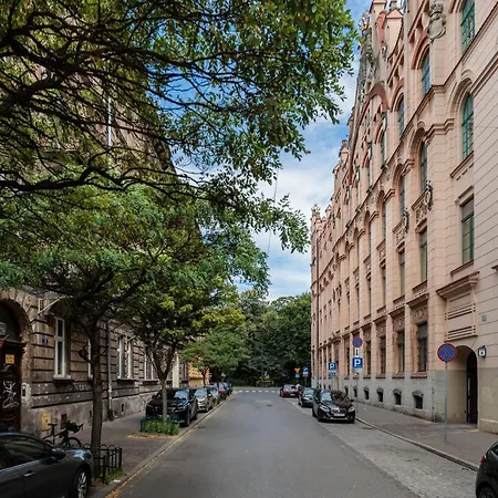 Apartment Charming Near The Main Market Square - By Upstairs *