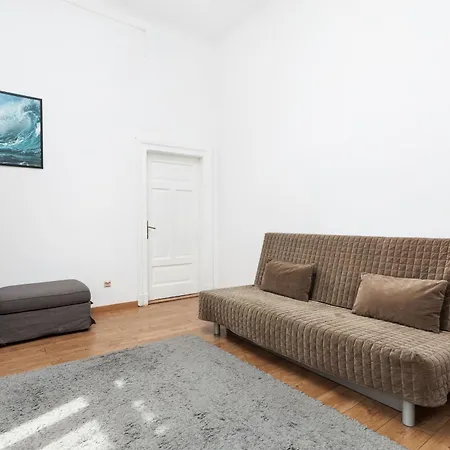 Apartment Charming Near The Main Market Square - By Upstairs Krakow