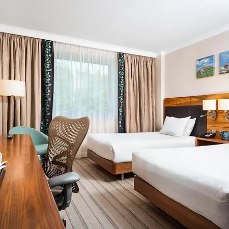 Hilton Garden Hotel 4*