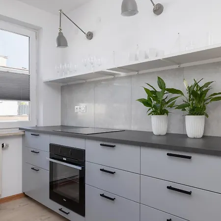 Apartment 4 Bedroom With A Balcony - Prochowa 1 Krakow