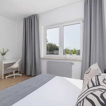 Apartment 4 Bedroom With A Balcony - Prochowa 1 Krakow