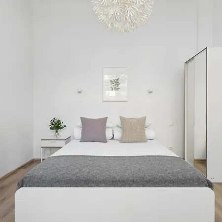 1 Bedroom - Ludwika Zamenhofa 6 Street Apartament