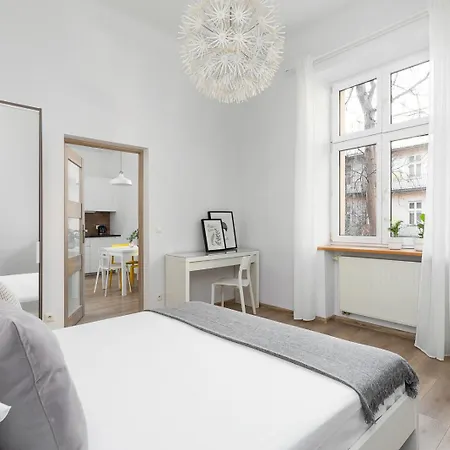 1 Bedroom - Ludwika Zamenhofa 6 Street