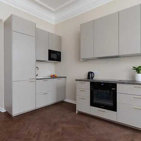 3 Bedroom With The Balcony - Rejtana 10 Apartment