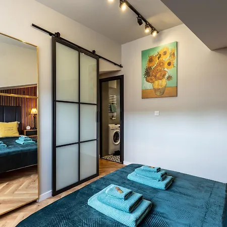 Apartment Sunflower Kalwaryjska Street *