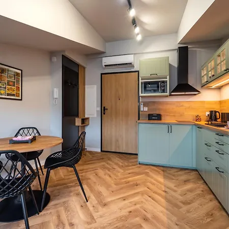 Apartment Sunflower Kalwaryjska Street Krakow
