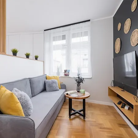 Apartment Warszauera Z Klimatyzacja Na Krakowskim Kazimierzu By Renters
