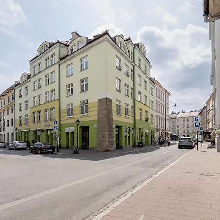 Warszauera Z Klimatyzacja Na Krakowskim Kazimierzu By Renters