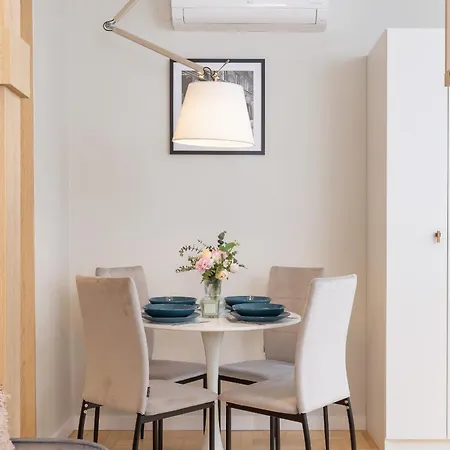 Warszauera Z Klimatyzacja Na Krakowskim Kazimierzu By Renters Krakow